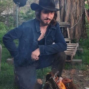 Meet your Posher, Ricky